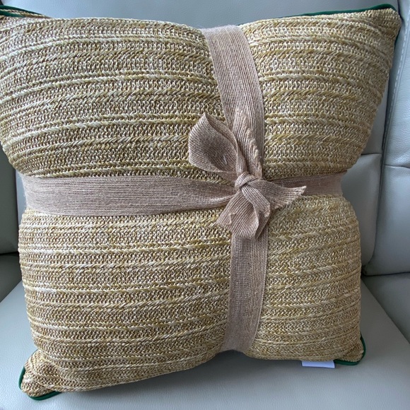 Tommy Bahama pillows - Picture 2 of 7